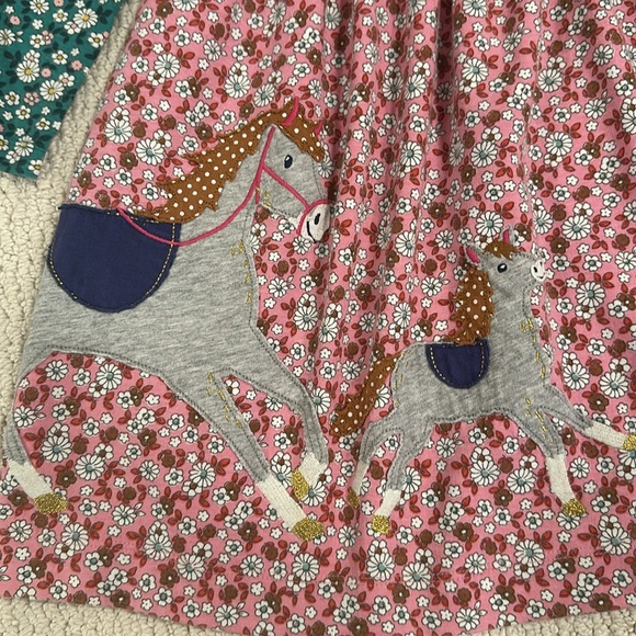 Mini Boden size 5-6 horse appliqué dress - Picture 3 of 4